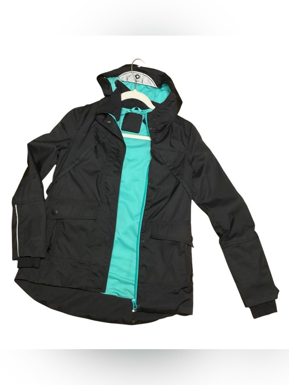Ivivva by Lululemon girls black hooded jacket Sz 10 w/a bright teal inner lining